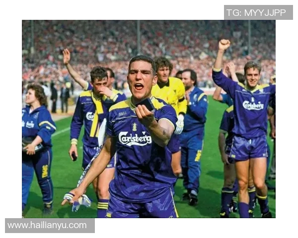 外号国王的足球传奇：从球场霸主到历史铭刻的巨星之路